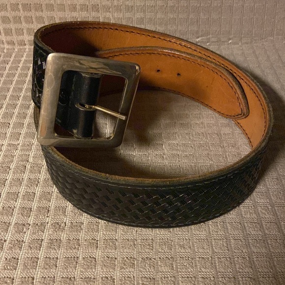 TEX SHOEMAKER & SONS Heavy Duty Black Leather Belt sz 32 (36” long, 2” wide) - Picture 10 of 12